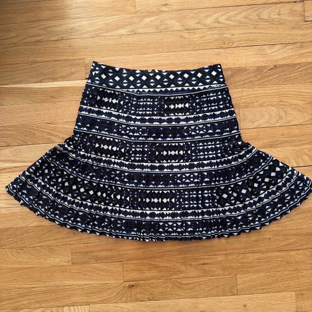 NWT J. Crew Blue & Navy Pleated Skirt - Picture 2 of 3